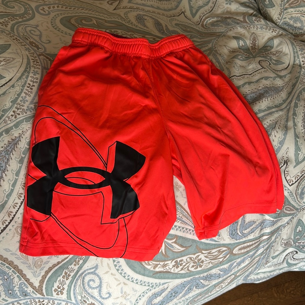 Under armor boys shorts